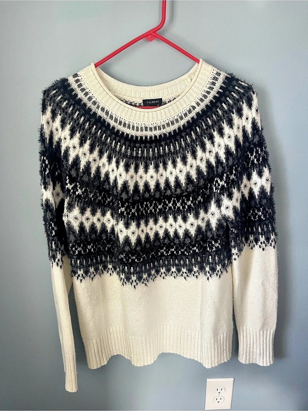 Talbots Fair Isle Fuzzy Crewneck Sweater Geometric Knit Sweater in White & Black